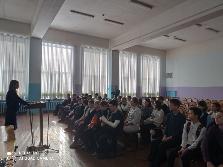 Встреча в 7,9 классах с прокурором Завьяловского района.